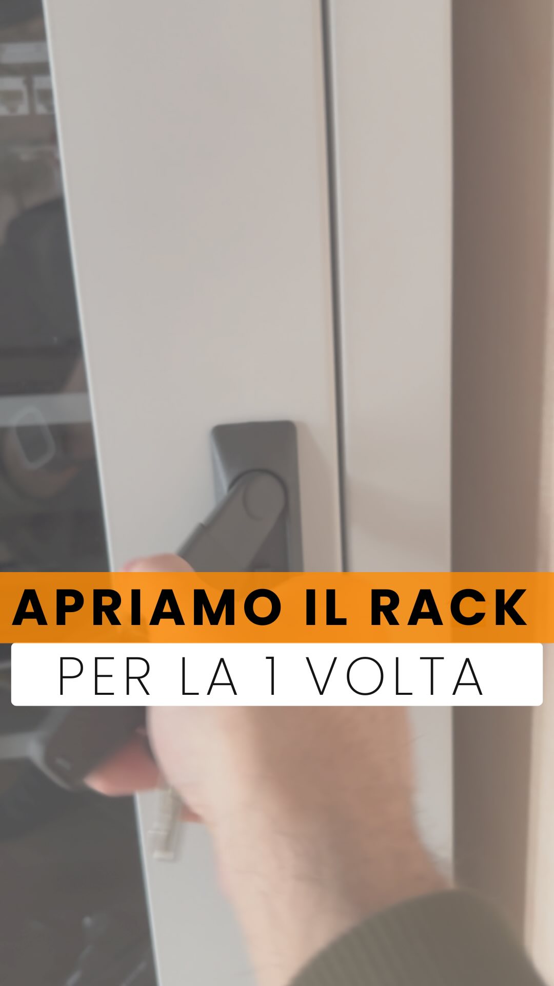 Apriamo per la prima volta il rack! 🚪🔧